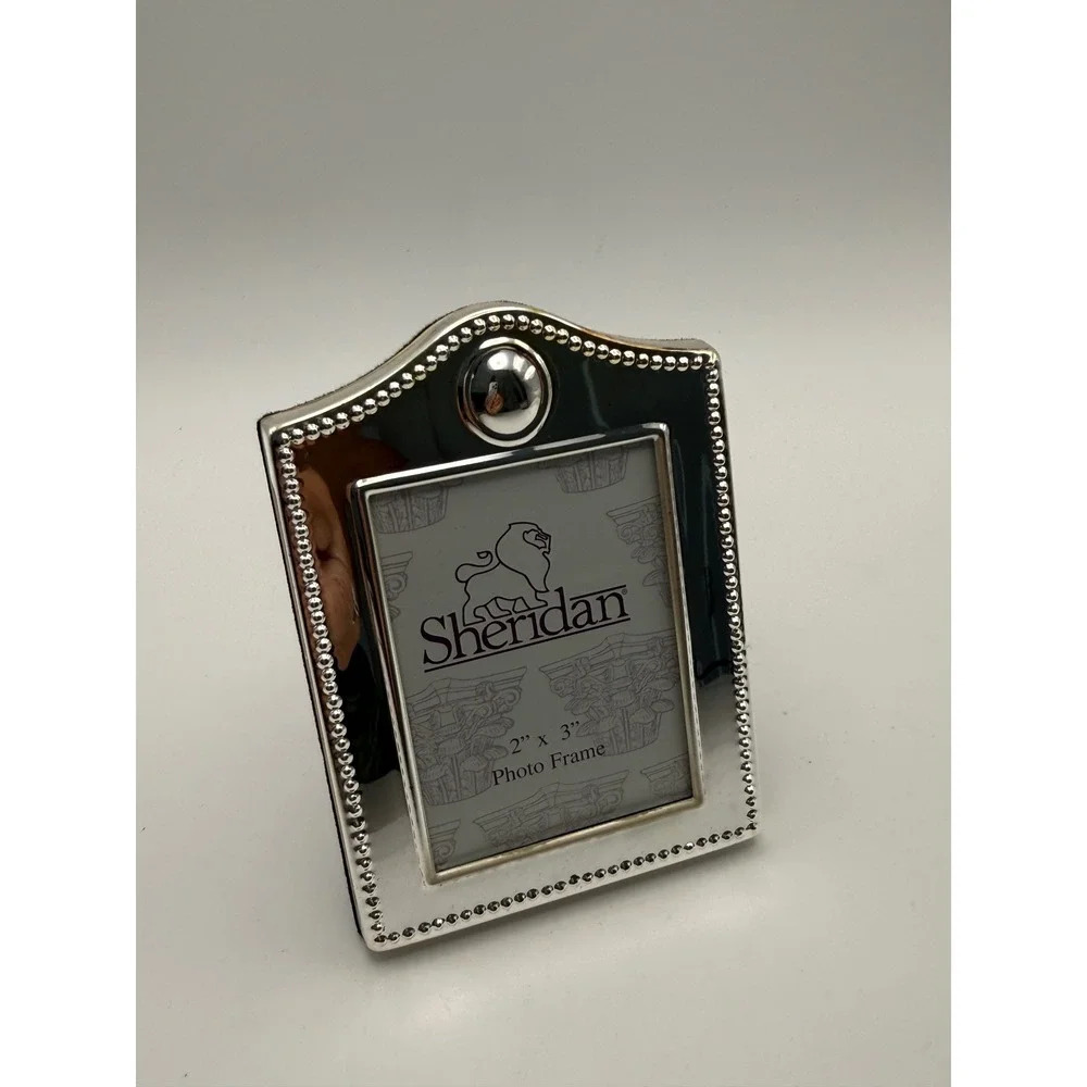 Sheridan Silverplated 2x3 Photo Frame Beaded with Medallion 23036 NIB